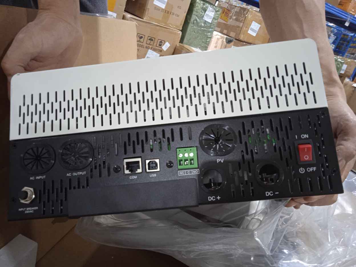 ГІБРИДНИЙ СОНЯЧНИЙ ІНВЕРТОР 5.2 КВТ MUST PH18-5248 PRO